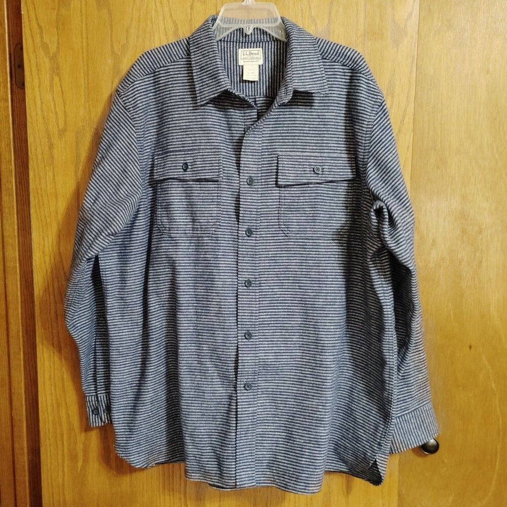 L.L. Bean Traditional Fit Long Sleeve Flannel Shirt Button Down Sz XL Reg Blue